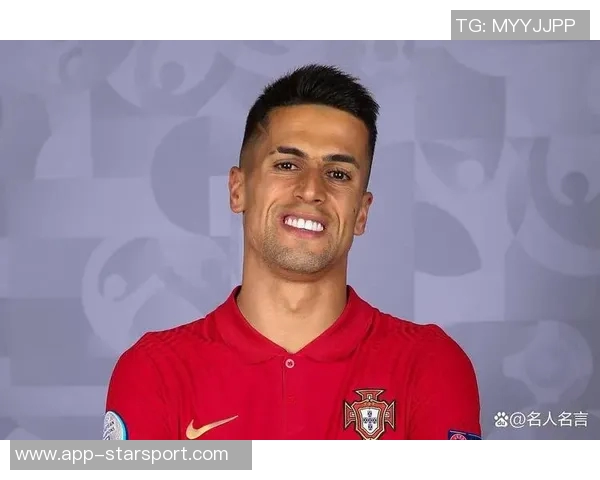 2025年足球世界球星排名前十强揭晓 谁是足坛最强之人