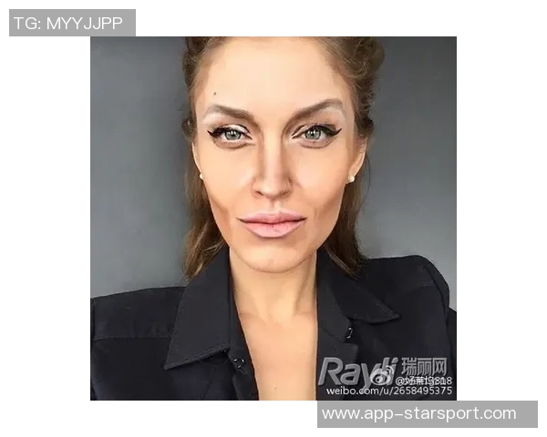 揭秘足球球星仿妆技巧打造赛场明星同款时尚妆容